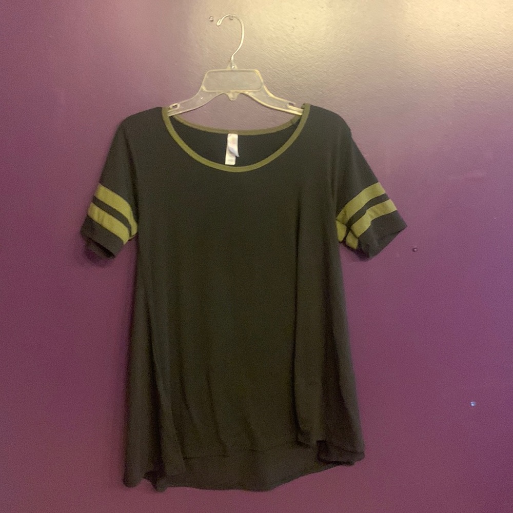 Lularoe woman’s top